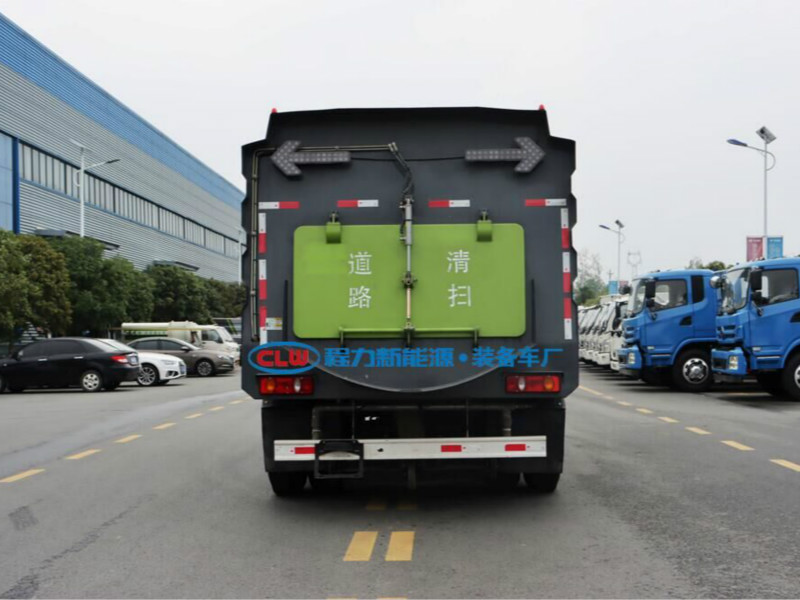 东风天锦扫路车